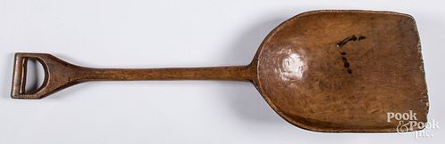 PRIMITIVE WOOD SHOVELPrimitive wood
