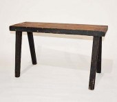 PRIMITIVE WOODEN BENCHPrimitiv
