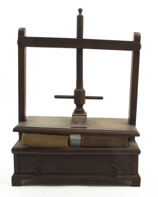 * (PRINTING) BOOK PRESS An