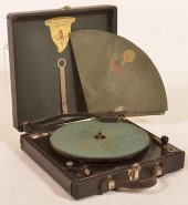 PROLLY PORTABLE PHONOGRAPHProl
