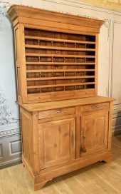 PROVINCIAL FRENCH FRUITWOOD VA