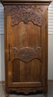 PROVINCIAL STYLE CARVED OAK DO