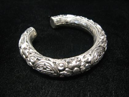 Puffed sterling bracelet   