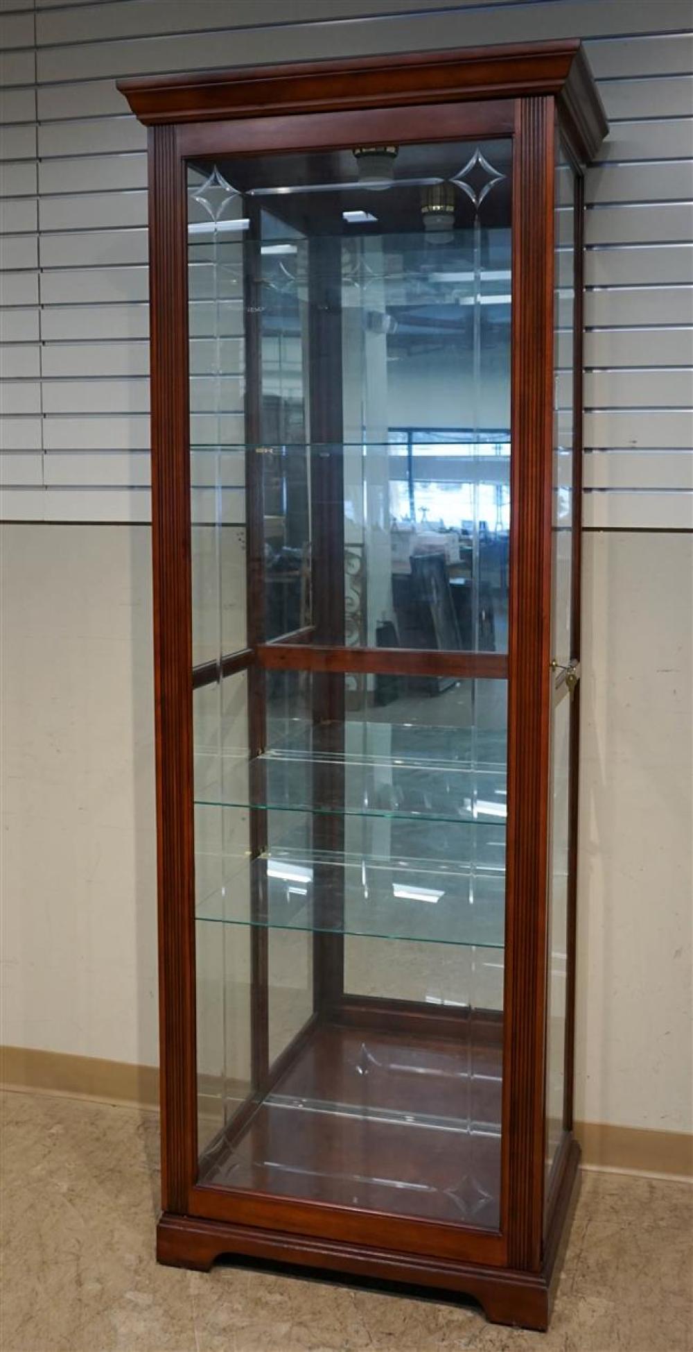 PULASKI FURNITURE CHERRY CURIO