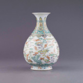 QIANLONG FAMILLE ROSE FU BAT &