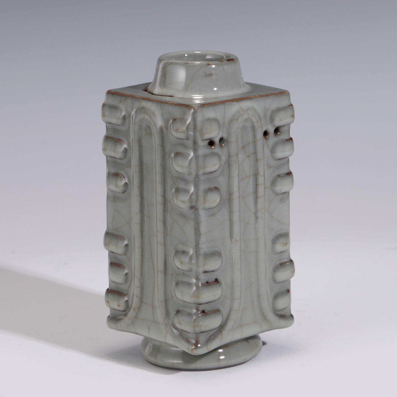 QING CONG PORCELAIN VASEDimensions: