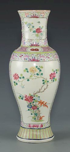 QING FAMILLE ROSE PORCELAIN