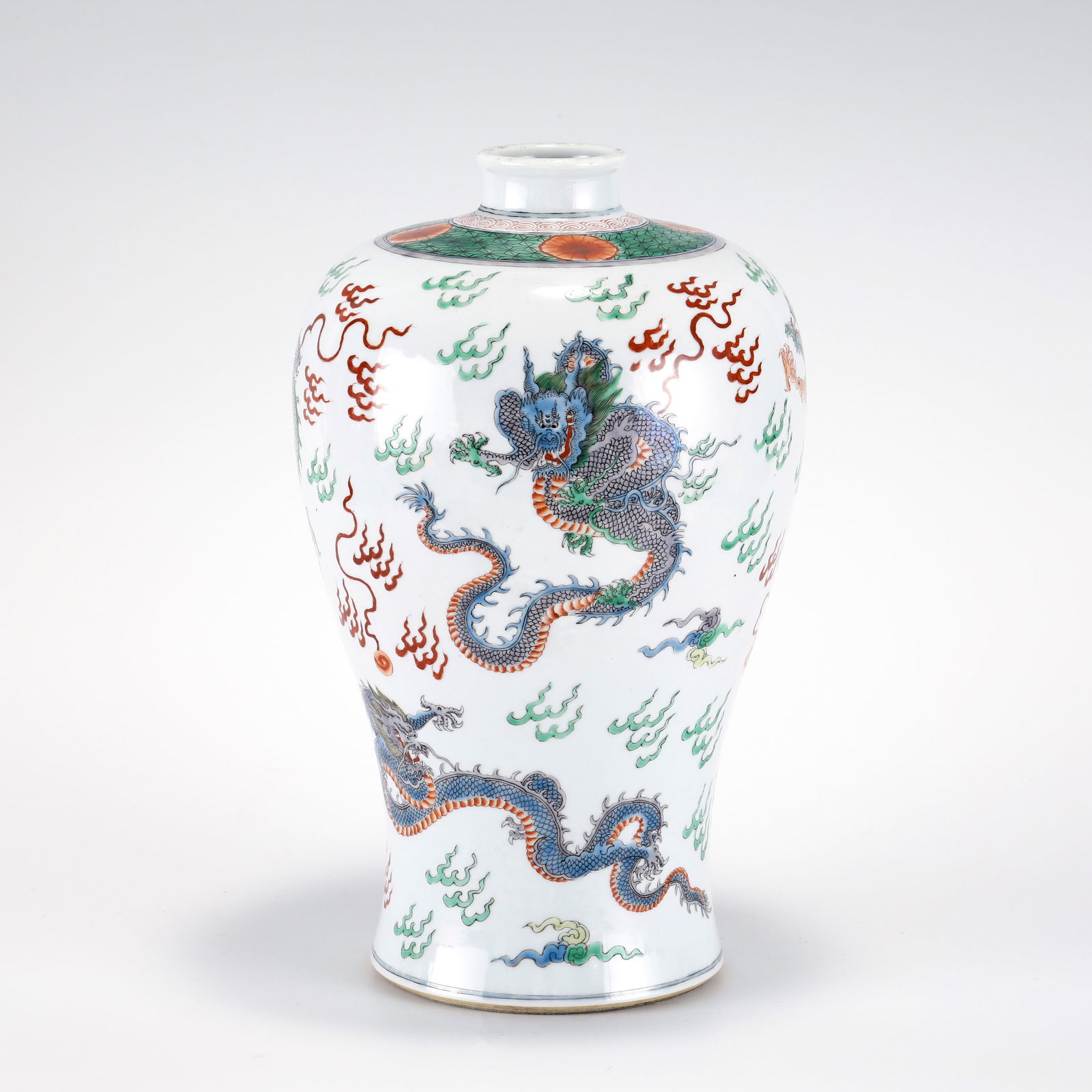 QING KANGXI WUCAI PLUM