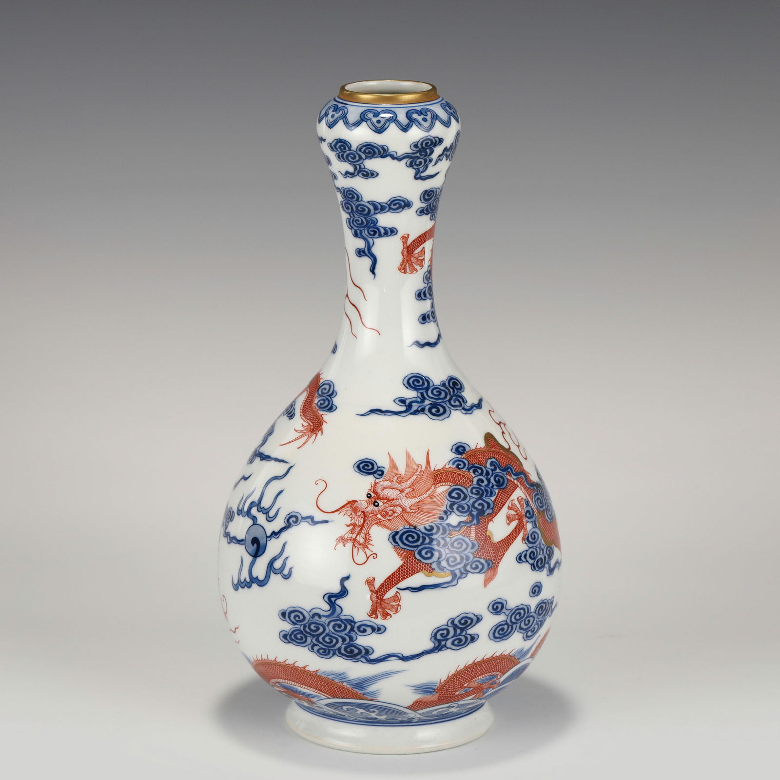QING QIANLONG BLUE & WHITE ALUM RED