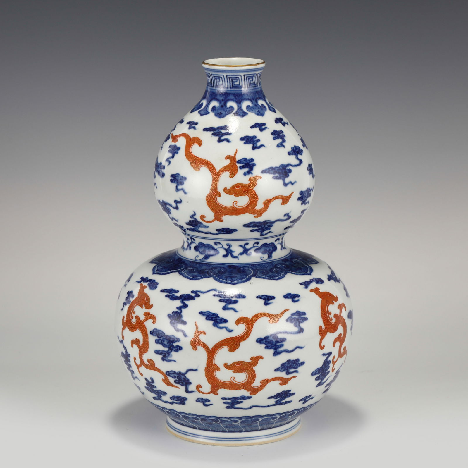 QING QIANLONG BLUE & WHITE ALUM RED