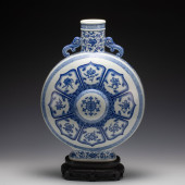 QING QIANLONG BLUE & WHITE MOO