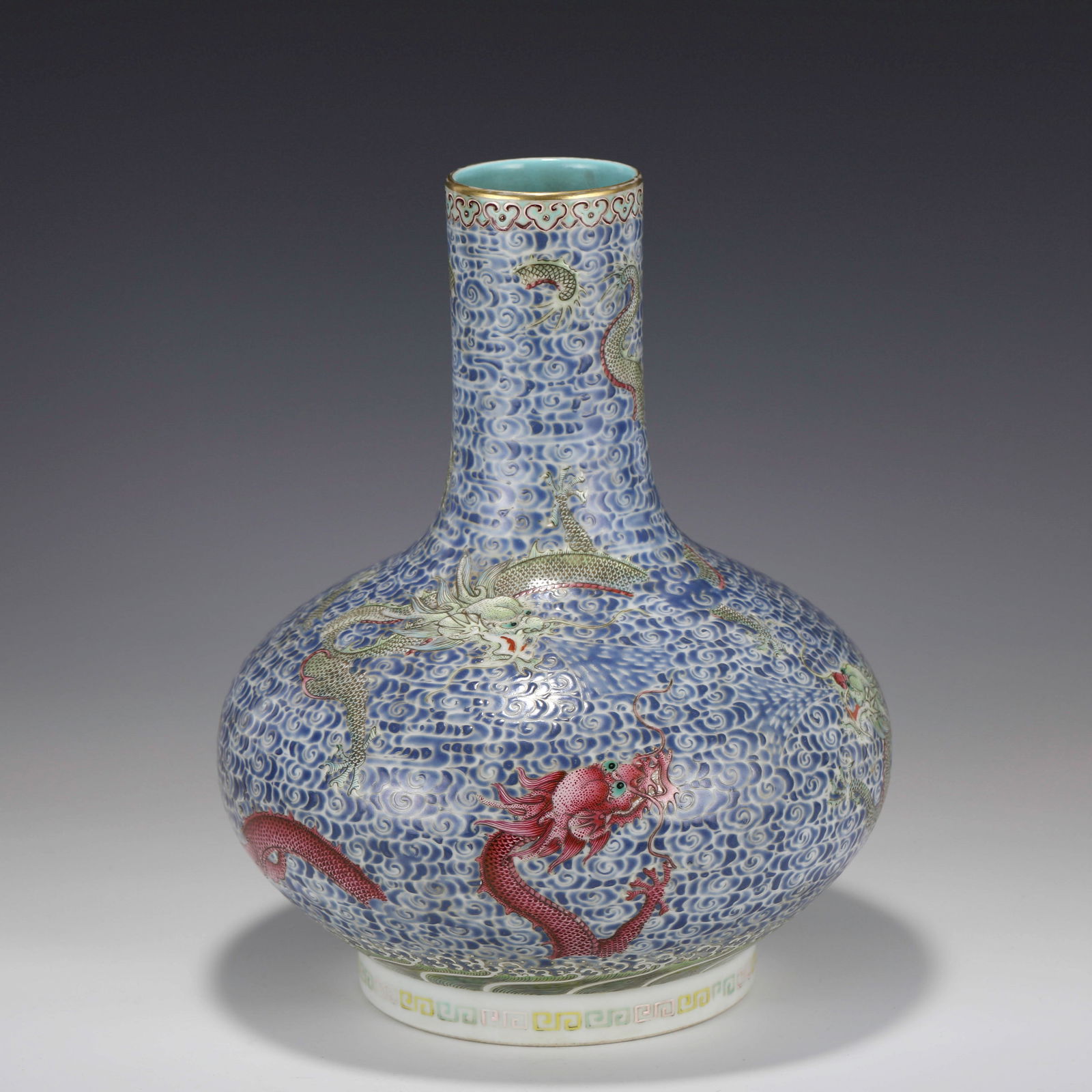 QING QIANLONG FAMILLE ROSE DRAGON