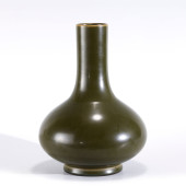 QING QIANLONG TEA FOAM VASE<br
