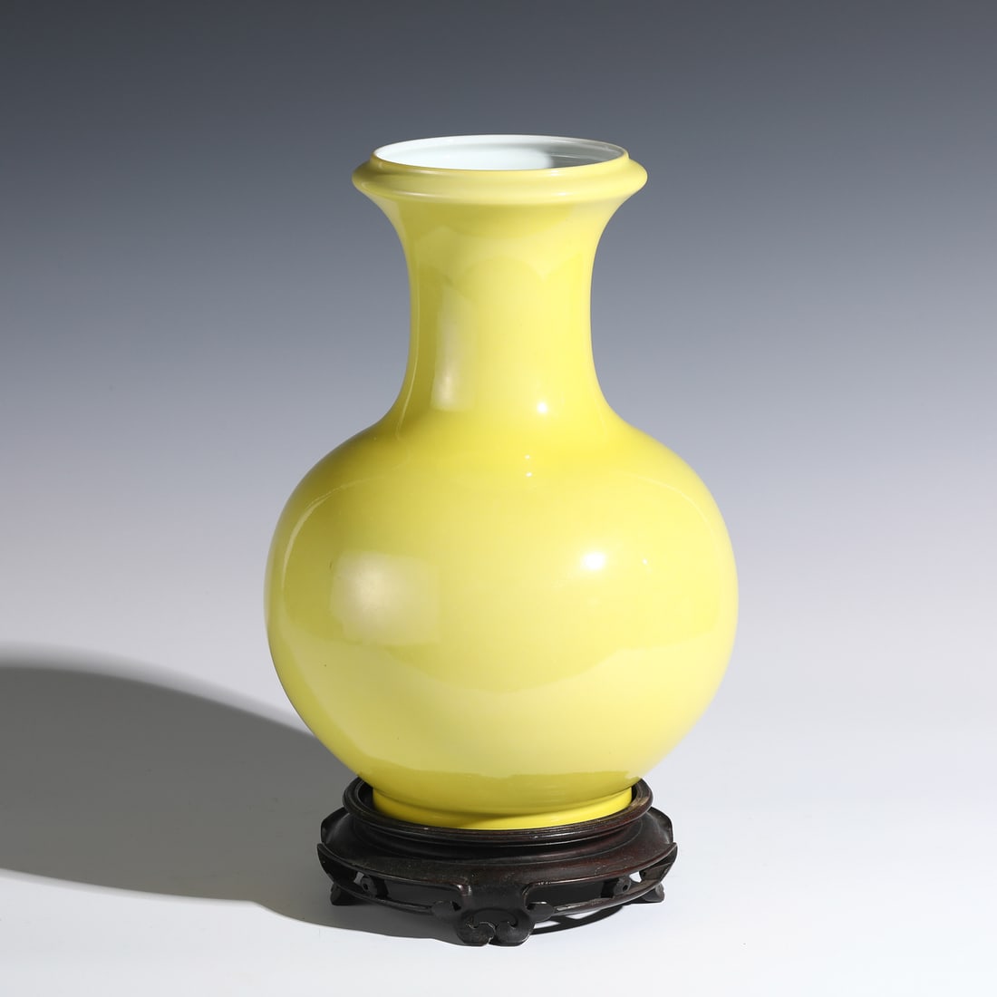 QING YONGZHENG YELLOW GLAZED VASE