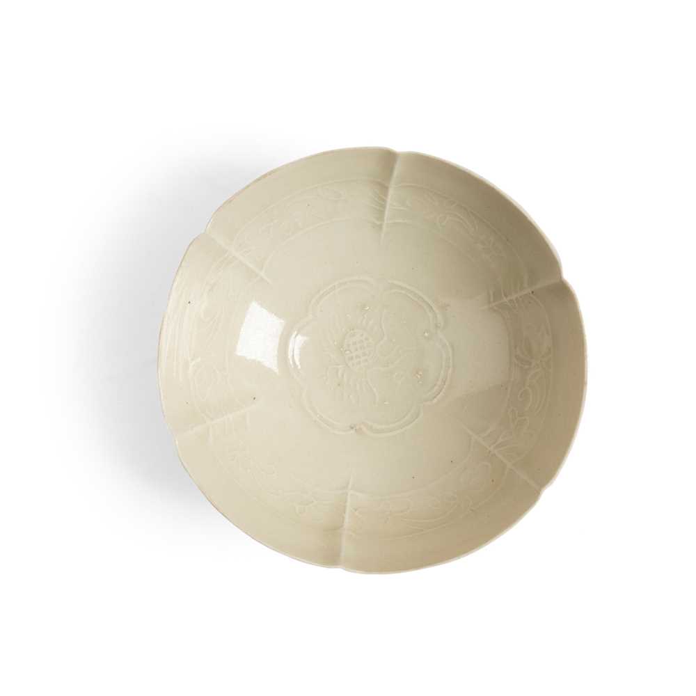 QINGBAI FOLIATE BOWL SONG DYNASTY ?