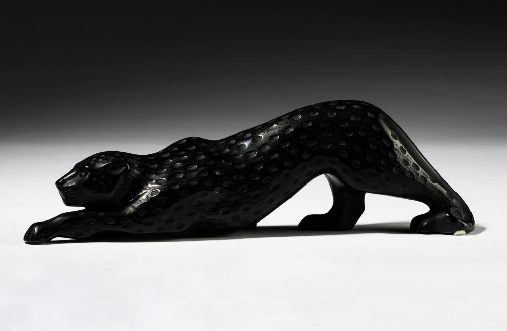 QLALIQUE ZEILA BLACK GLASS