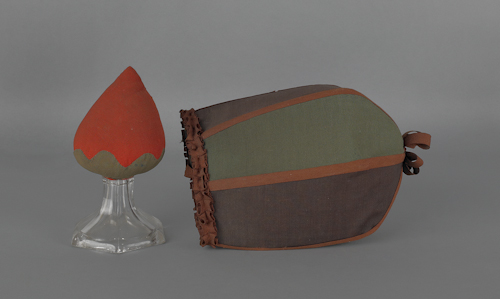 Quaker sewing bag with pincushion