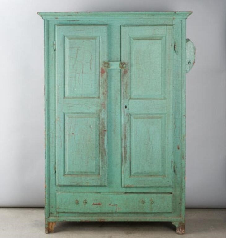 QUEBEC ARMOIRE WITH RAT TAIL