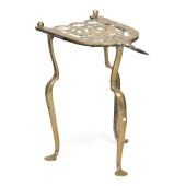 QUEEN ANNE BRASS HEARTH TRIVET