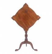 QUEEN ANNE CANDLESTAND 18th c.