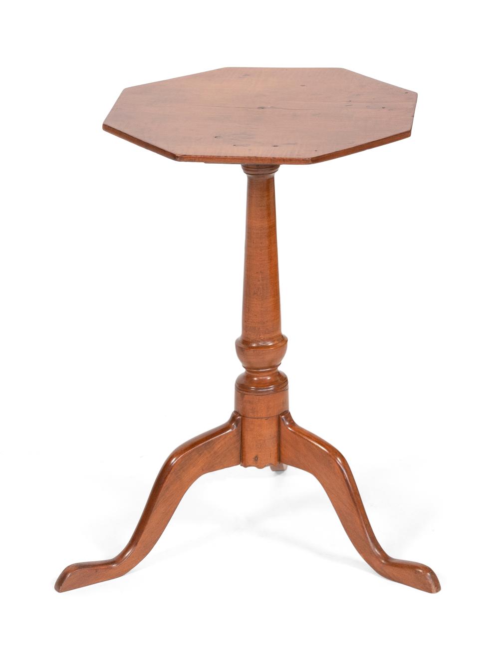 QUEEN ANNE CANDLESTAND CENTRAL