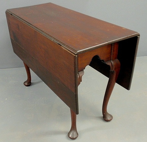 Queen Anne cherry drop-leaf table