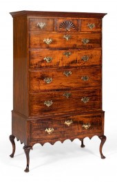 QUEEN ANNE CHEST ON FRAME RHOD