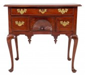 QUEEN ANNE DRESSING TABLE OR L