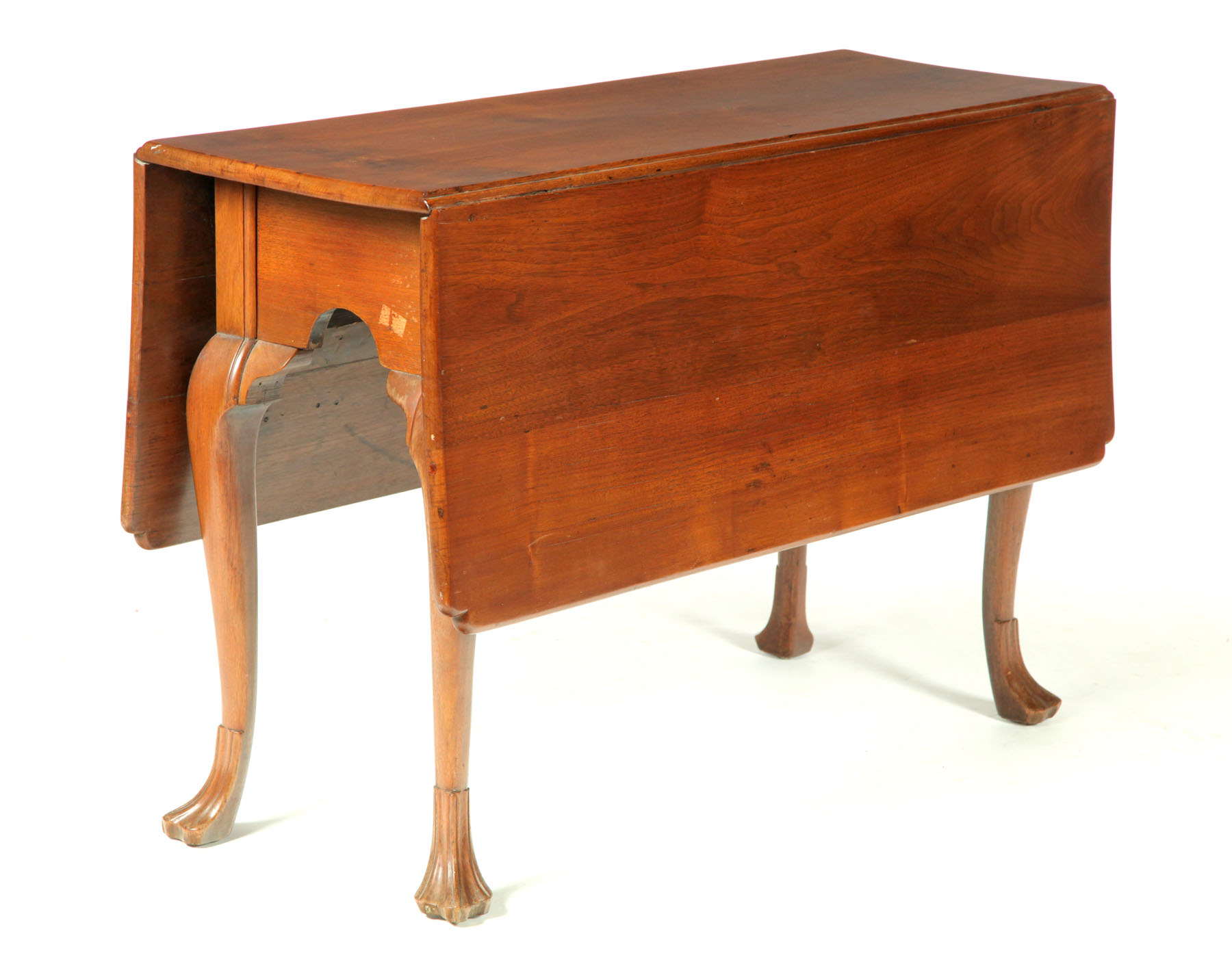 QUEEN ANNE DROP LEAF TABLE. 
