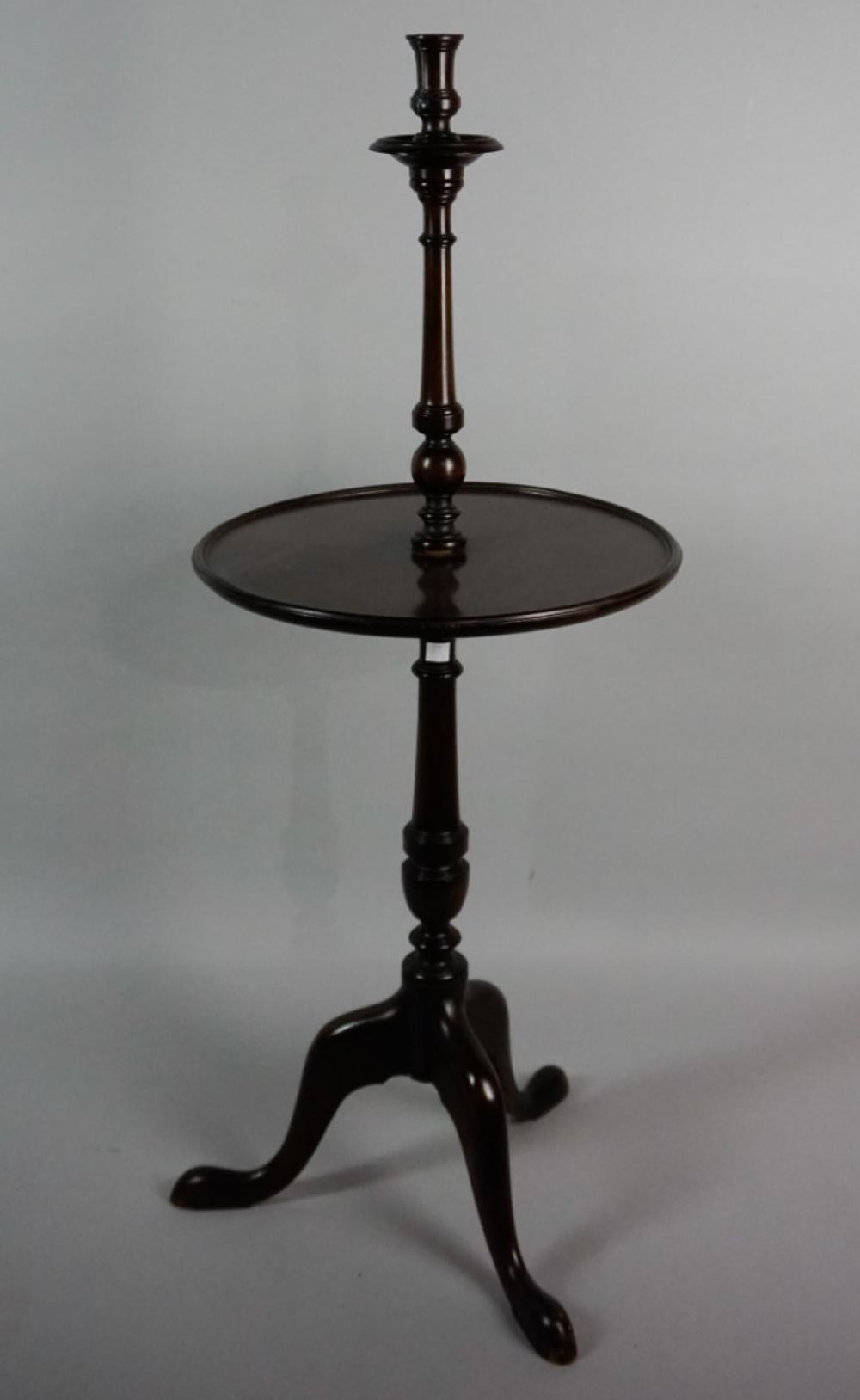 QUEEN ANNE MAHOGANY CANDLESTAND