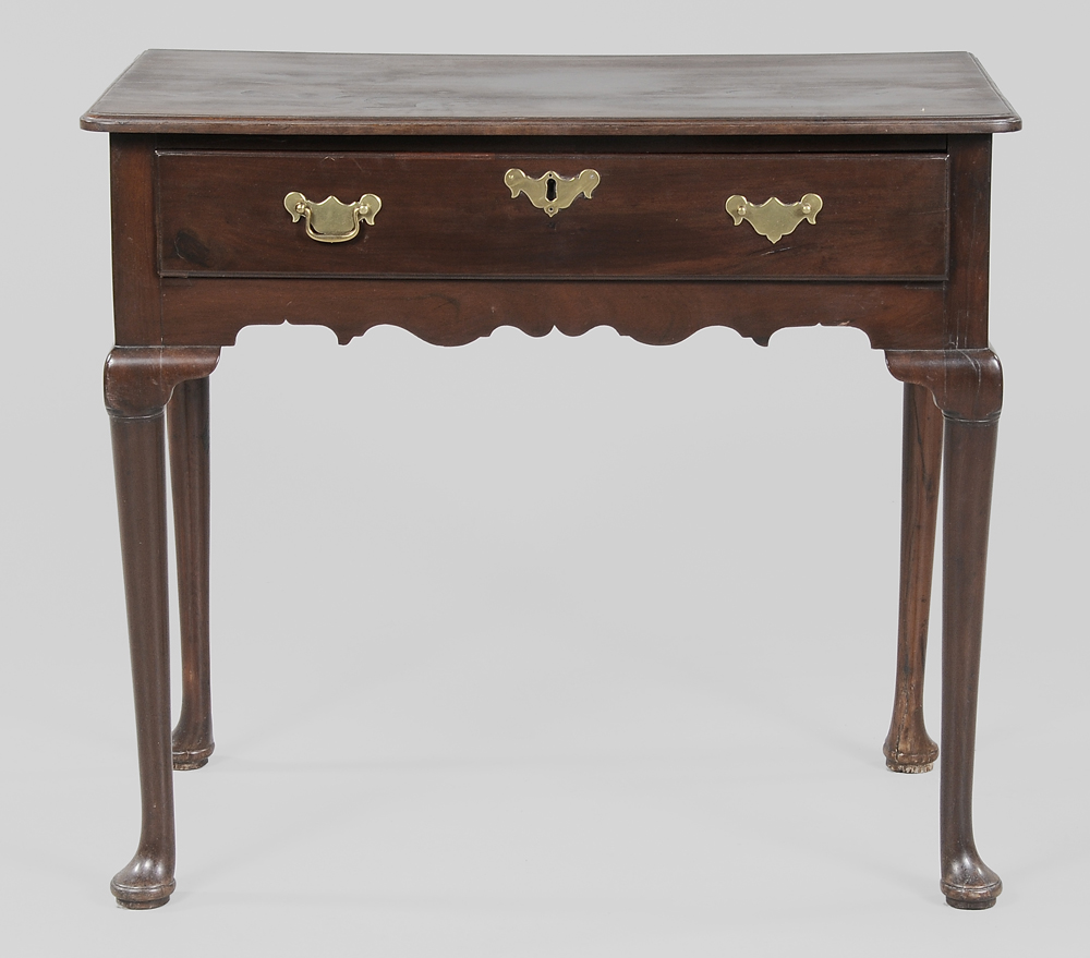 Queen Anne Mahogany Dressing
