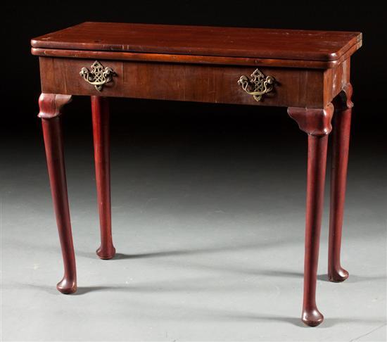 Queen Anne mahogany flip-top