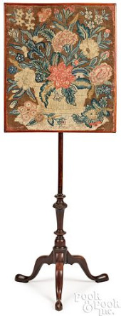 QUEEN ANNE MAHOGANY POLE SCREE