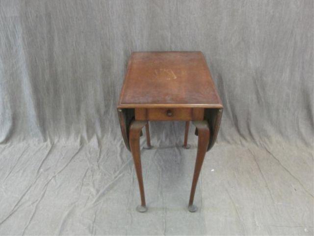 Queen Anne Style 1 Drawer Drop Leaf
