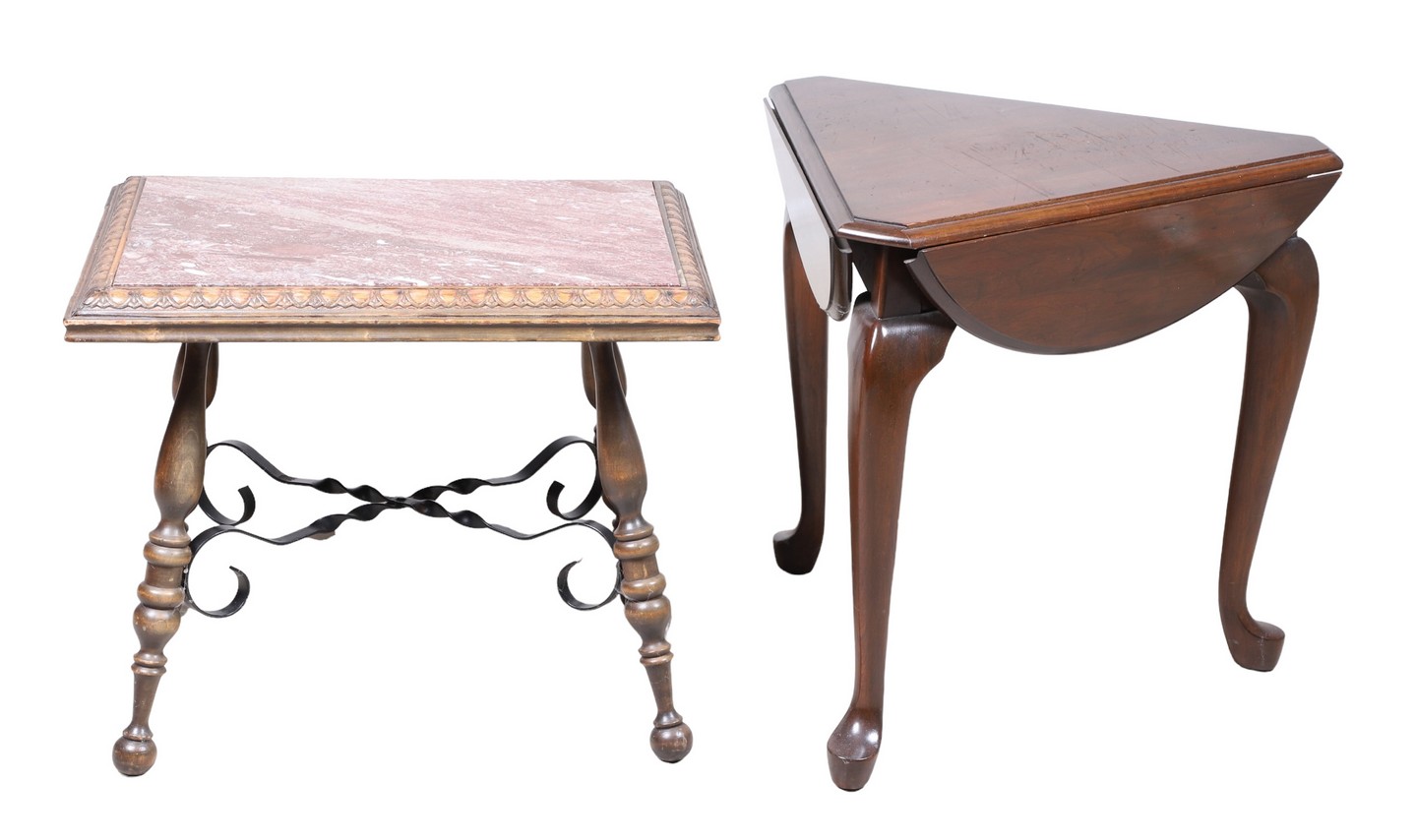 Queen Anne style drop leaf napkin