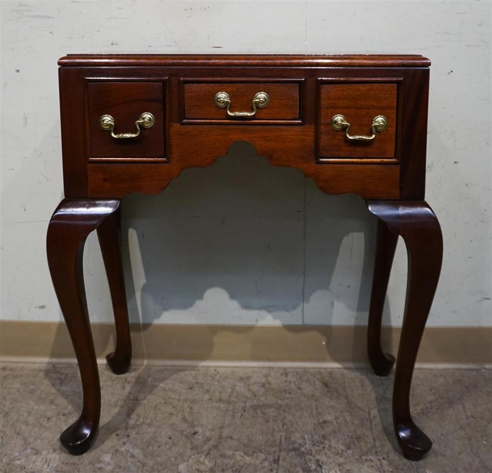QUEEN ANNE STYLE MAHOGANY CONSOLE