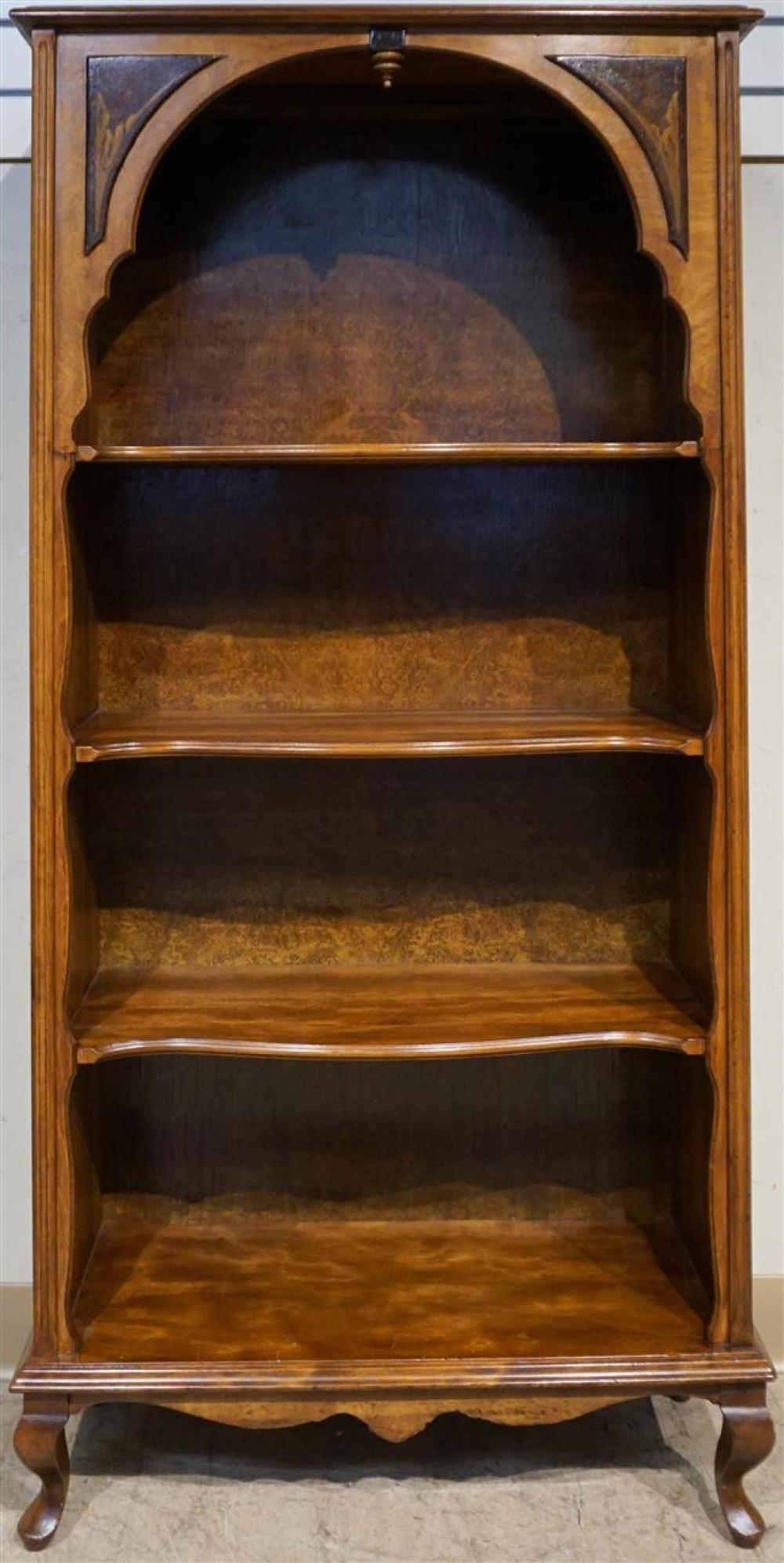 QUEEN ANNE STYLE MAHOGANY OPEN