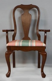 QUEEN ANNE STYLE MAHOGANY OPEN