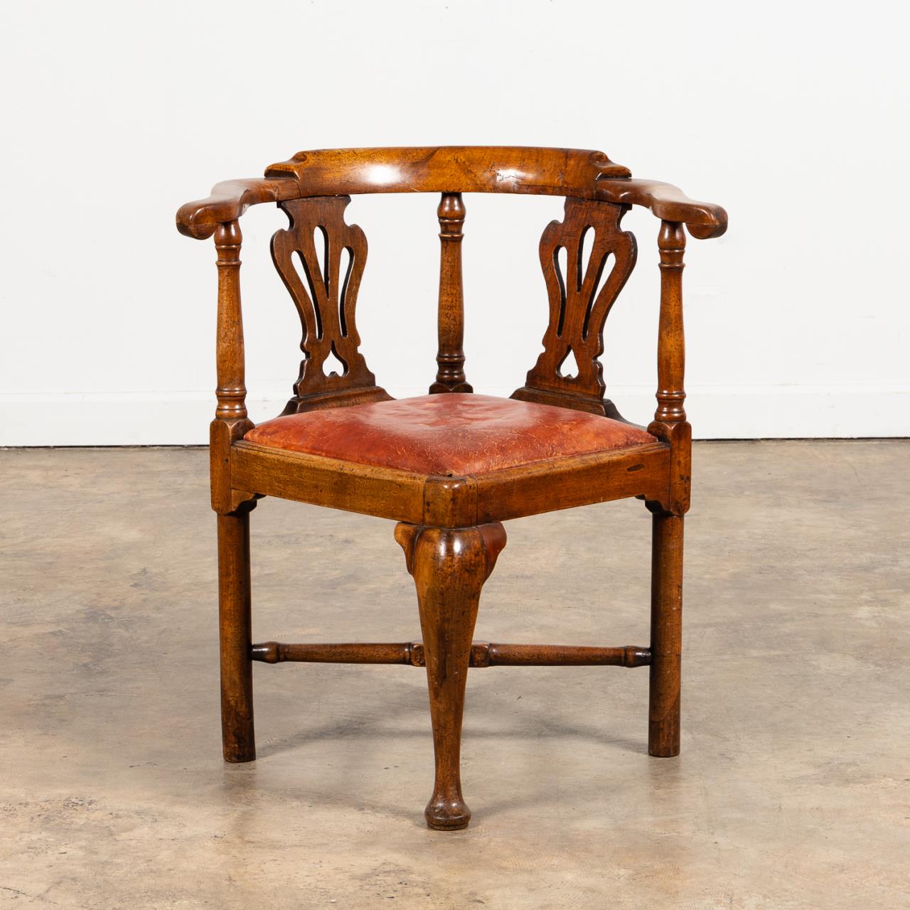 QUEEN ANNE-STYLE MAHOGANY