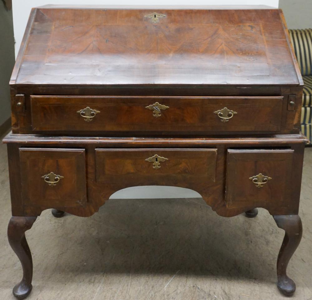 QUEEN ANNE STYLE MAHOGANY