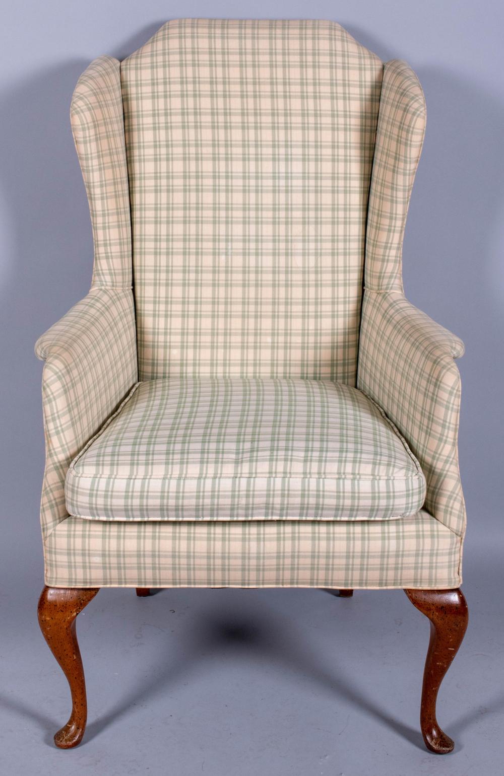 QUEEN ANNE STYLE MAHOGANY WING