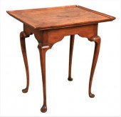 QUEEN ANNE STYLE TEA TABLEQuee