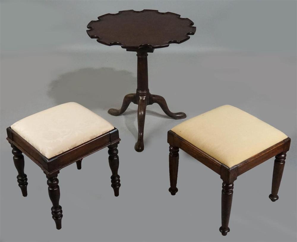 QUEEN ANNE STYLE TILT TOP