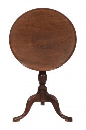 QUEEN ANNE-STYLE TILT-TOP TABL