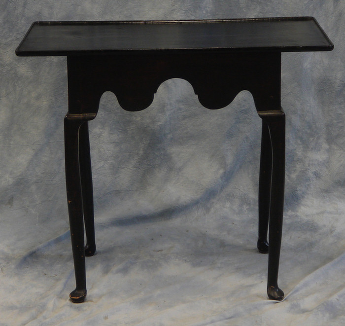 Queen Anne style tray top tea