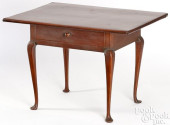 QUEEN ANNE TAVERN TABLE<br>Que