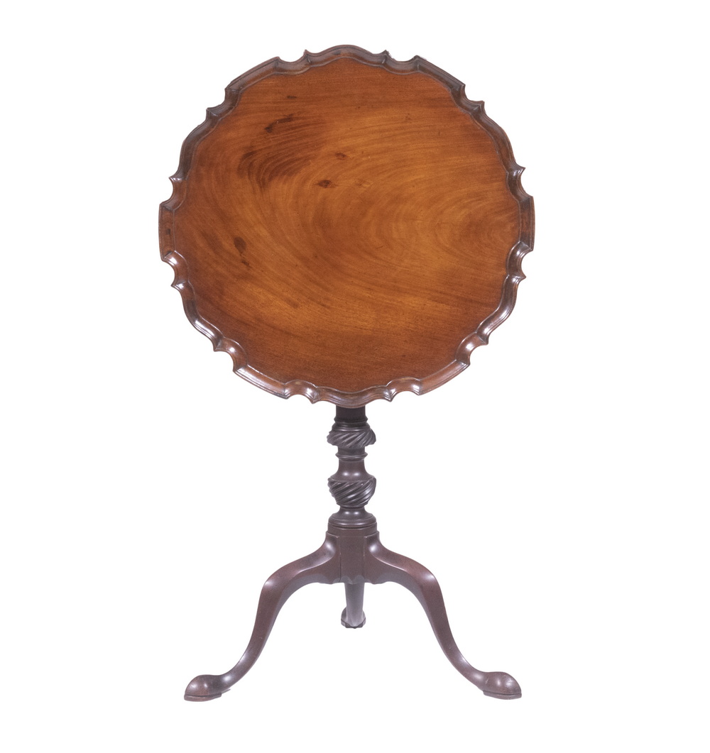 QUEEN ANNE TILT-TOP TEA TABLE Circa