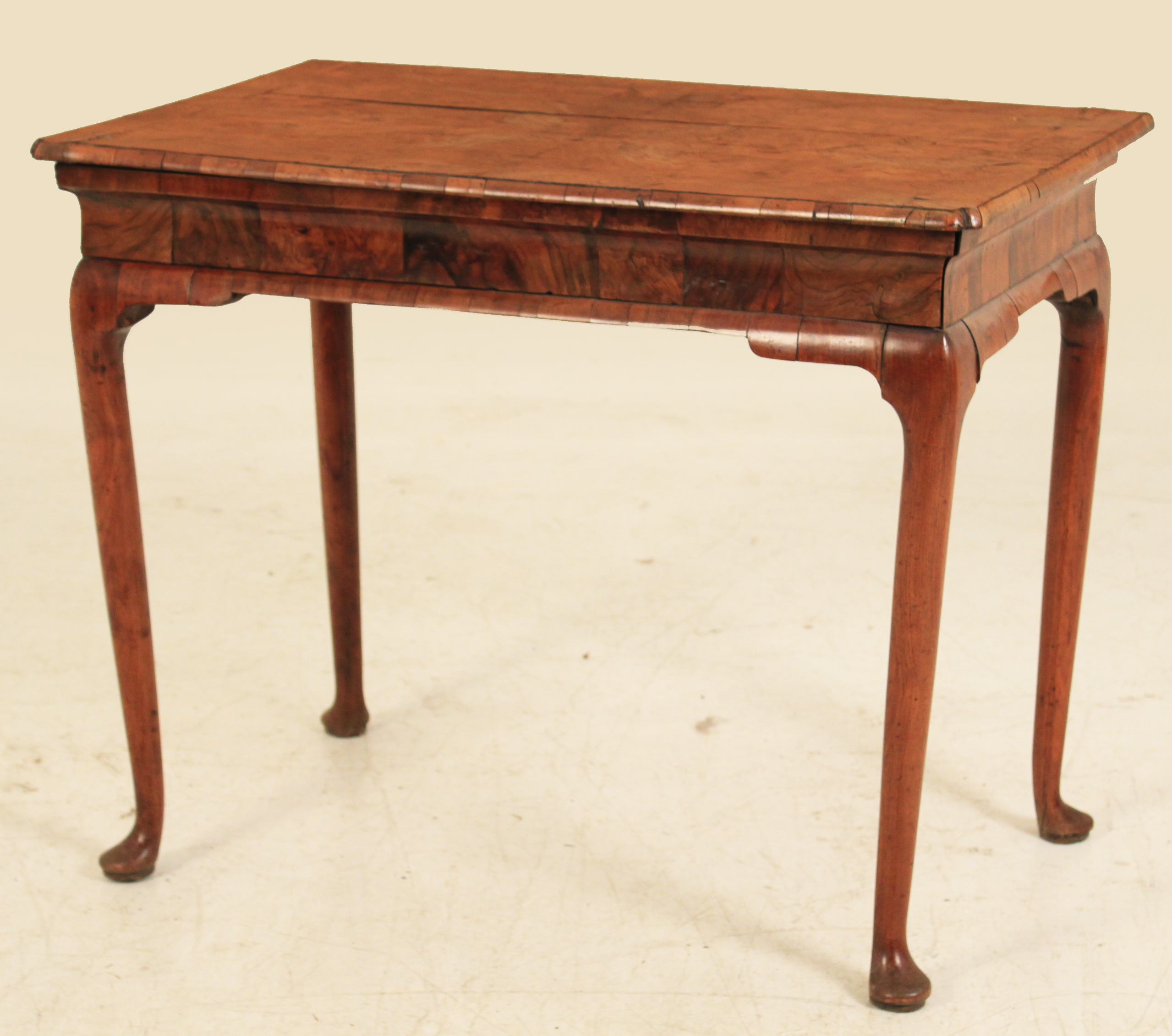 QUEEN ANNE WALNUT AND MAHOGANY SIDE