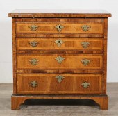 QUEEN ANNE WALNUT CHEST OF DRA