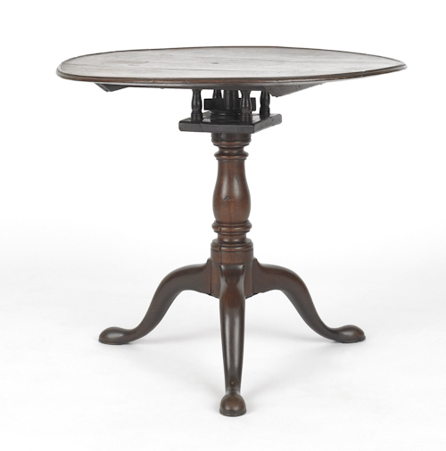 Queen Anne walnut tea table
